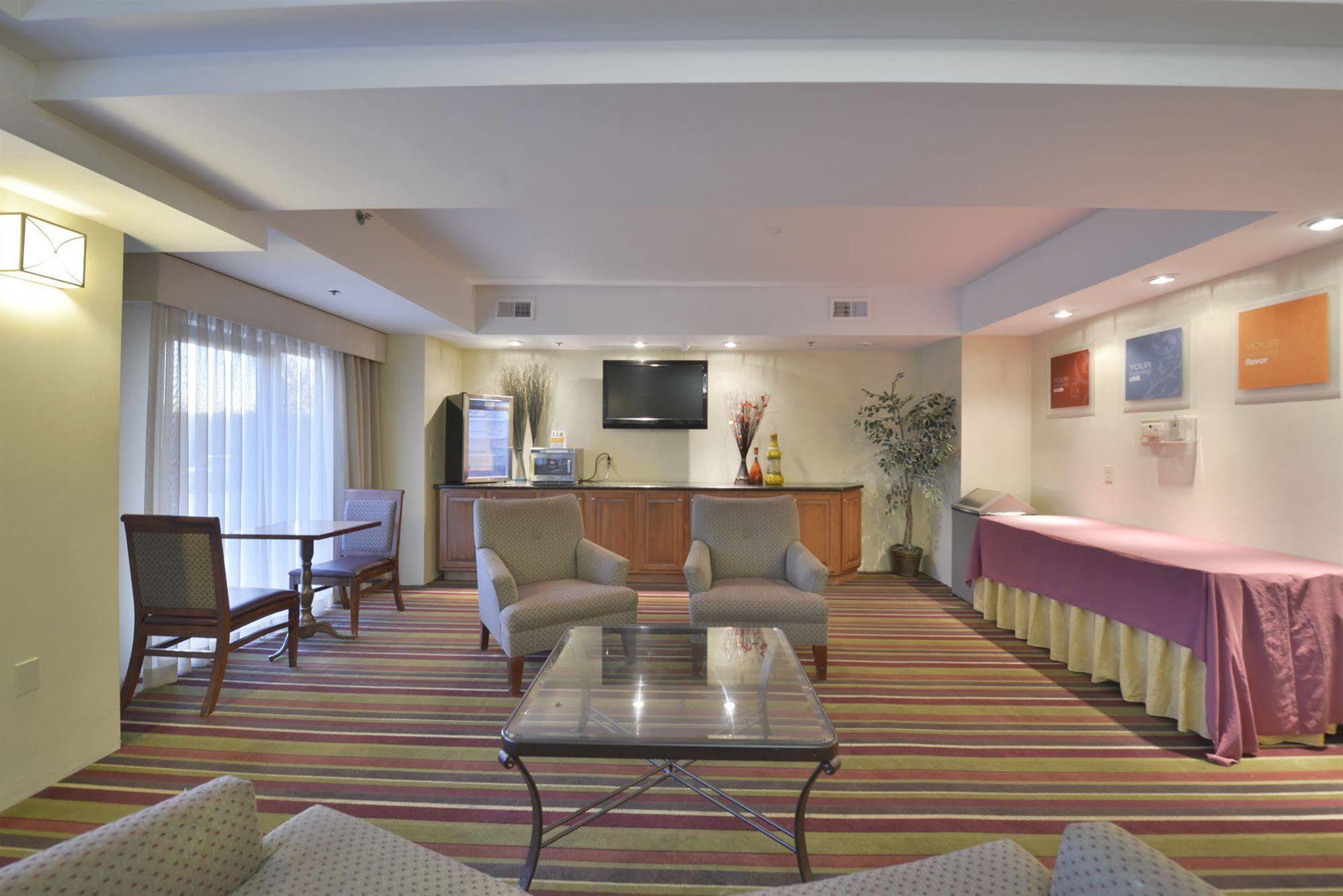 Holiday Inn Express - Lorton, An Ihg Hotel Экстерьер фото